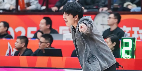 开云体育官网-山东男篮输山西，四人得分上双，内线完全被被打爆，外线效率太低