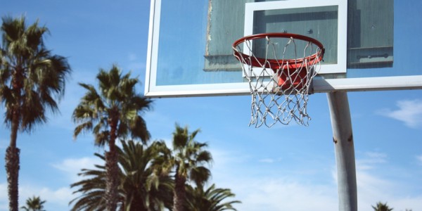 新科FMVP扫阴霾！三分11中5轰22+5+6断 全场球迷为杨舒予欢呼