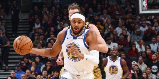 开云体育官网-勇士又一奇兵崛起！穆迪首发3连胜：比维金斯更靠谱