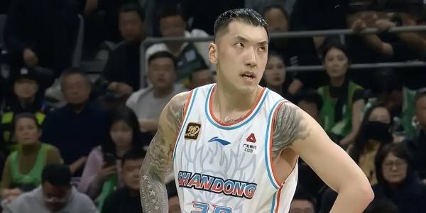 开云体育官网-山东男篮输山西，四人得分上双，内线完全被被打爆，外线效率太低